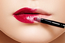 Czerwona szminka – jak dobrać odpowiedni odcień do Twojej urody?