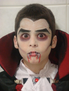 Makijaż na halloween dla dzieci wampir